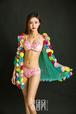 粗大挺进潘金莲身体